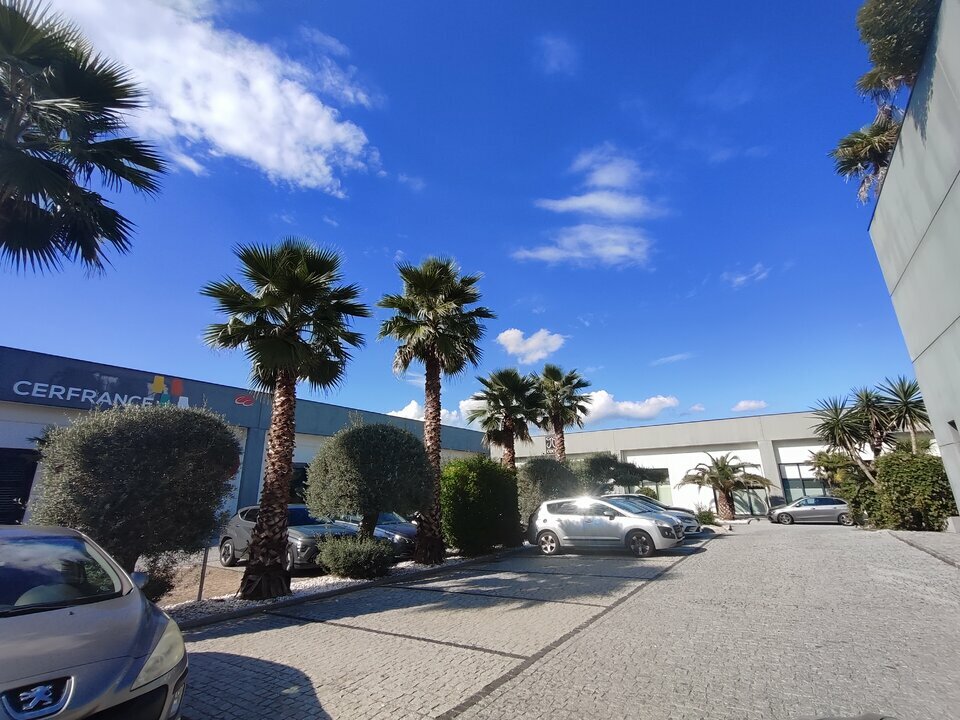 CBI PRO VENTE-BUREAUX-BOURGOIN-JALLIEU-38