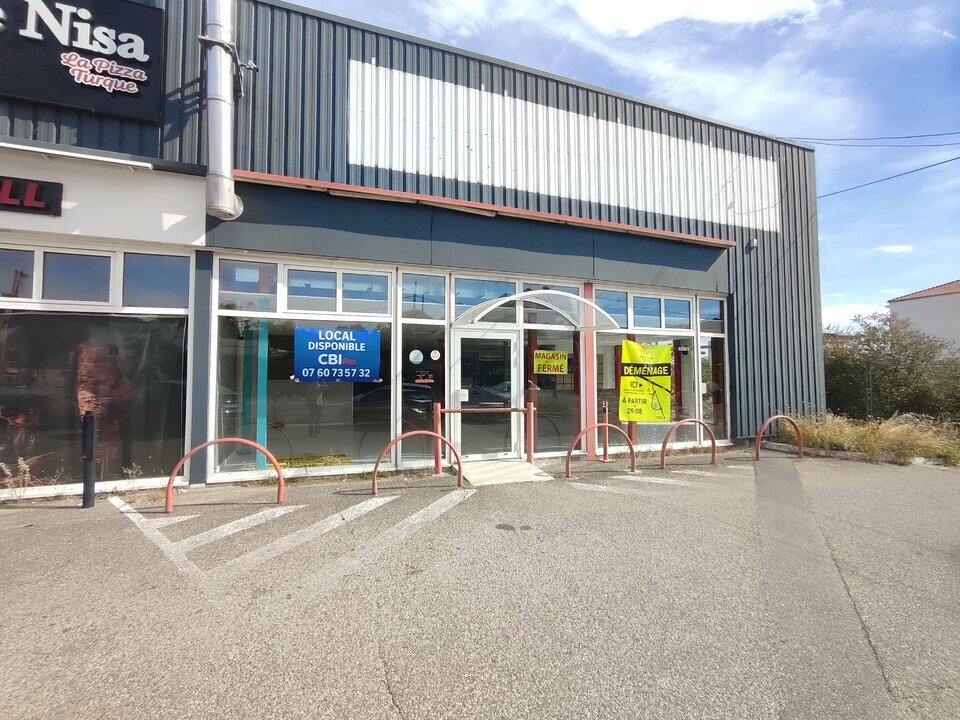 CBI PRO VENTE-LOCAL COMMERCIAL-BOURGOIN-JALLIEU-38