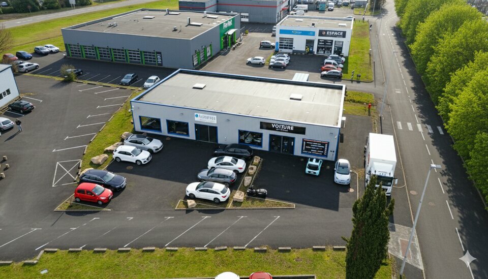 CBI PRO LOCATION-LOCAL COMMERCIAL-BOURGOIN_JALLIEU-38