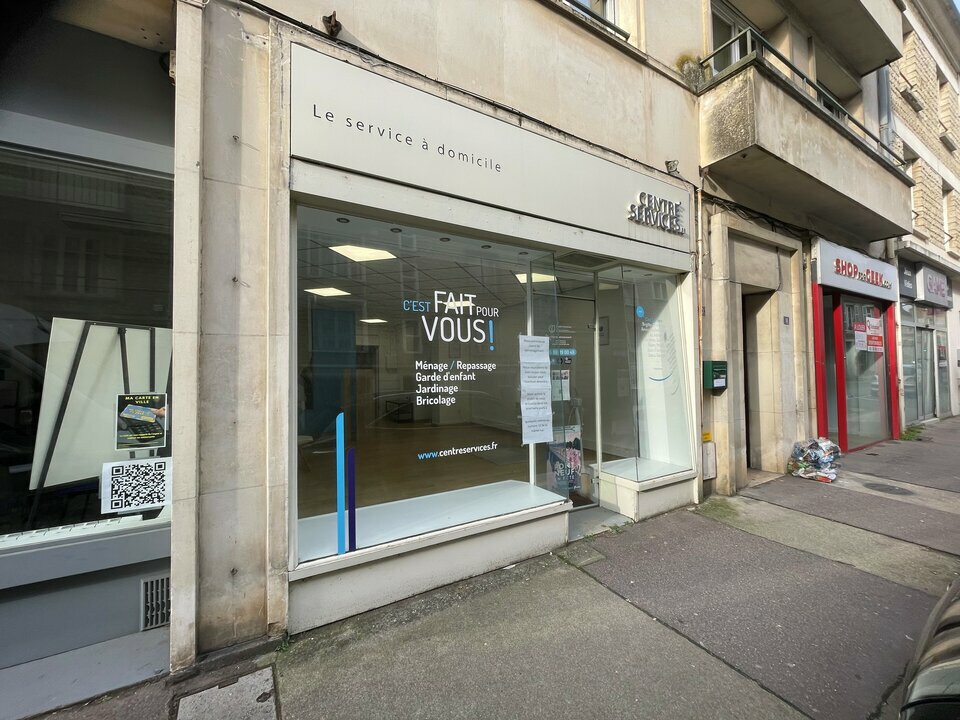 L ET A COMMERCES LOCATION-LOCAL COMMERCIAL-POITIERS-86
