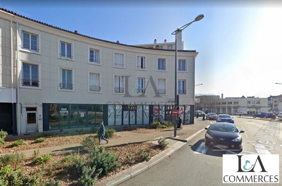 L ET A COMMERCES LOCATION-LOCAL COMMERCIAL-POITIERS-86