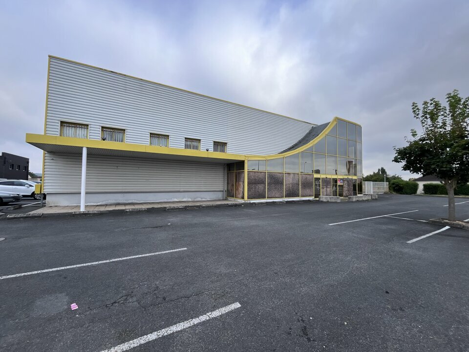 L ET A COMMERCES LOCATION-LOCAL COMMERCIAL-NAINTRE-86