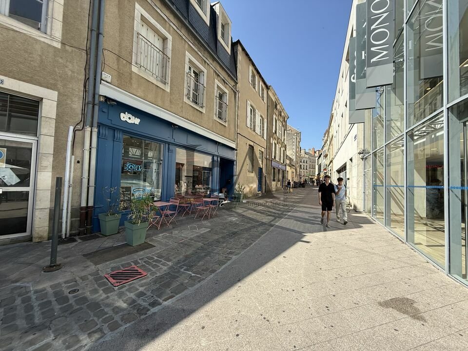 L ET A COMMERCES LOCATION-LOCAL COMMERCIAL-POITIERS-86