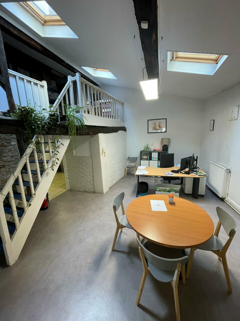 L ET A COMMERCES LOCATION-LOCAL COMMERCIAL-POITIERS-86