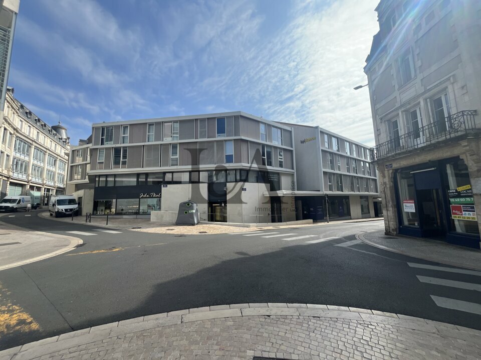 L ET A COMMERCES VENTE-BUREAUX-POITIERS-86