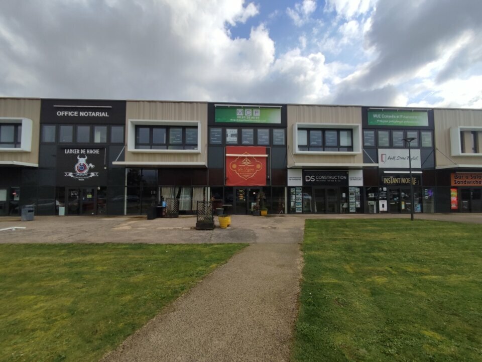 L ET A COMMERCES LOCATION-LOCAL COMMERCIAL-POITIERS-86