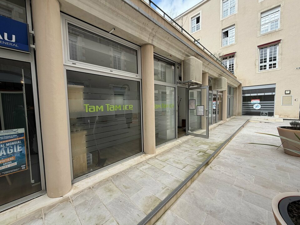 L ET A COMMERCES LOCATION-LOCAL COMMERCIAL-POITIERS-86