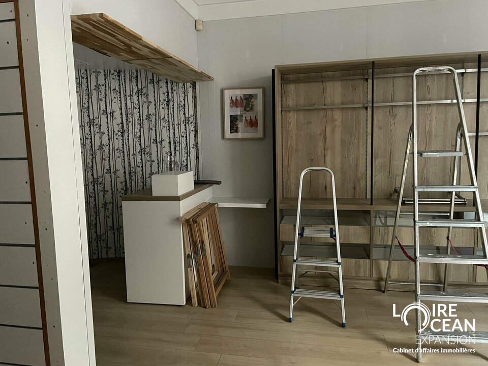 LOIRE OCEAN TRANSACTIONS CESSION-LOCAL COMMERCIAL-ANGERS-49