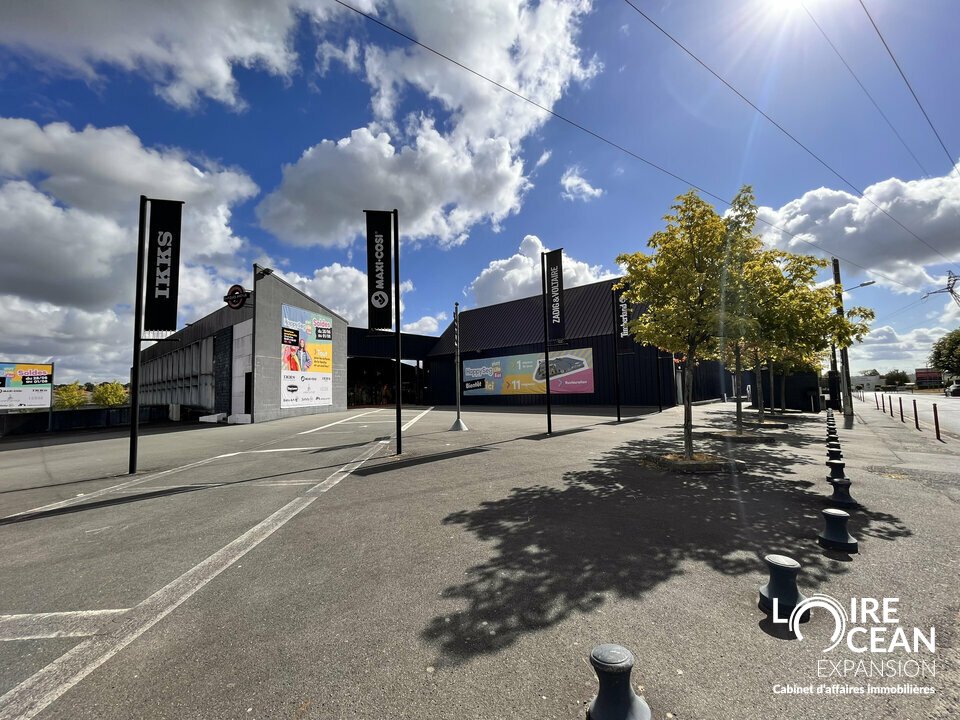 LOIRE OCEAN TRANSACTIONS LOCATION-LOCAL COMMERCIAL-LA_SEGUINIERE-49