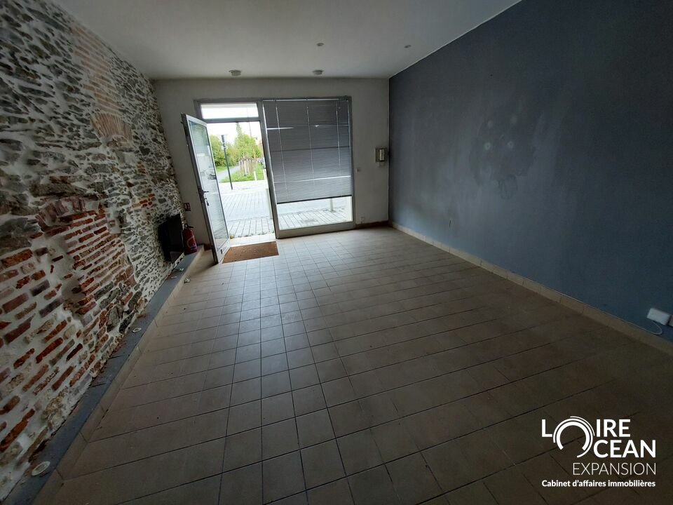 LOIRE OCEAN TRANSACTIONS LOCATION-LOCAL COMMERCIAL-NANTES-44