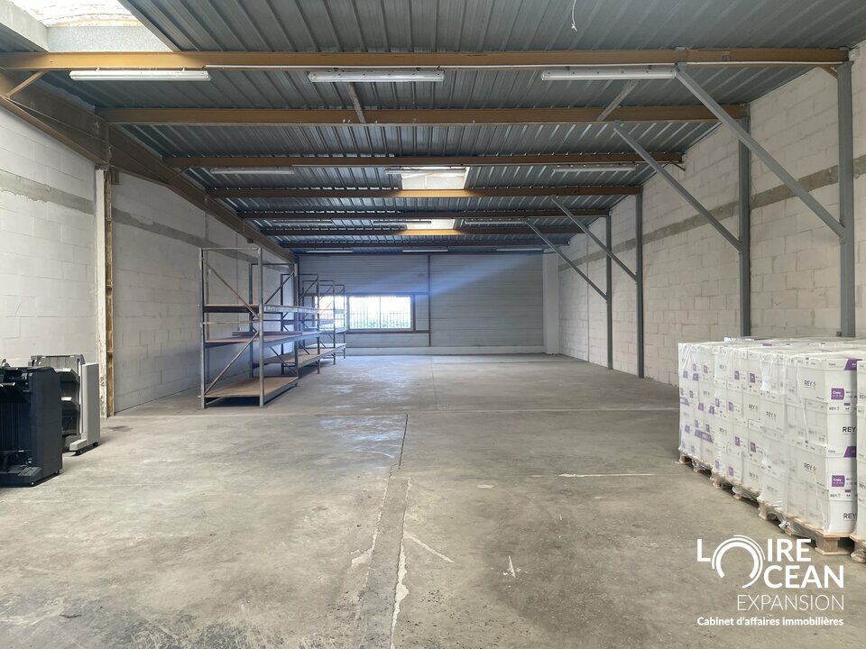 LOIRE OCEAN TRANSACTIONS LOCATION-LOCAL D'ACTIVITE-AVRILLE-49