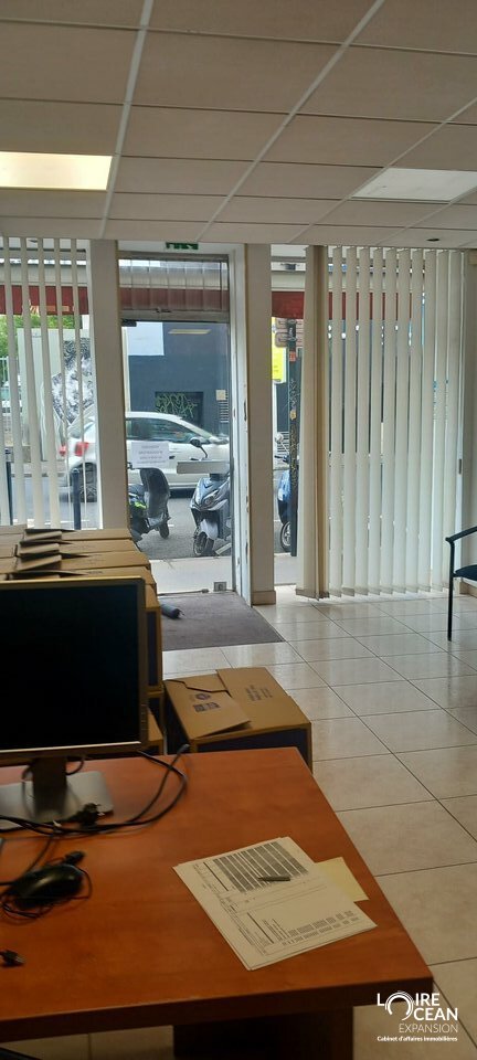 LOIRE OCEAN TRANSACTIONS LOCATION-LOCAL COMMERCIAL-NANTES-44