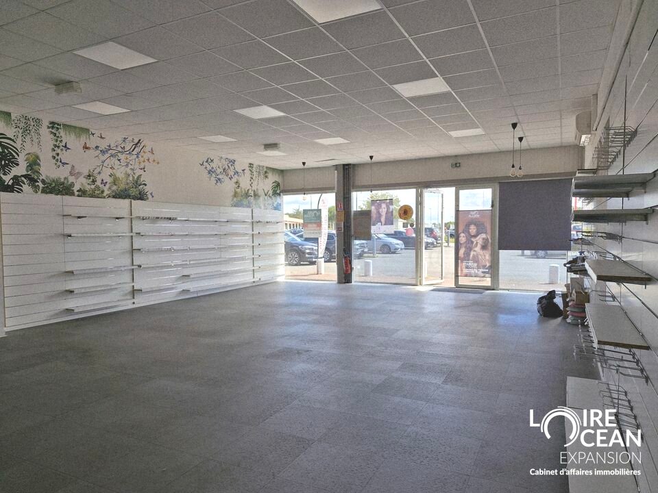 LOIRE OCEAN TRANSACTIONS LOCATION-LOCAL COMMERCIAL-PORNIC-44