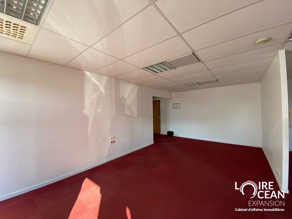 LOIRE OCEAN TRANSACTIONS LOCATION-BUREAUX-BASSE-GOULAINE-44
