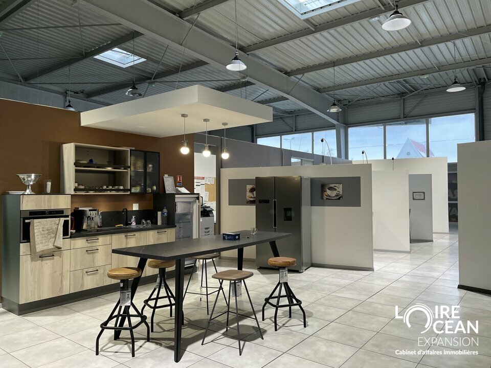 LOIRE OCEAN TRANSACTIONS LOCATION-LOCAL COMMERCIAL-CHATEAUBRIANT-44
