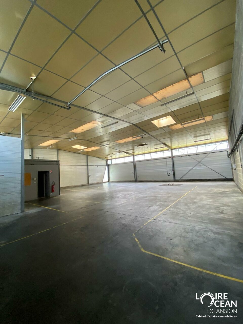 LOIRE OCEAN TRANSACTIONS LOCATION-LOCAL D'ACTIVITE-NANTES-44
