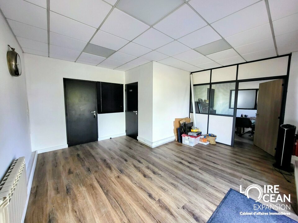 LOIRE OCEAN TRANSACTIONS LOCATION-LOCAL D'ACTIVITE-SAINT_HILAIRE_DE_CHALEONS-44
