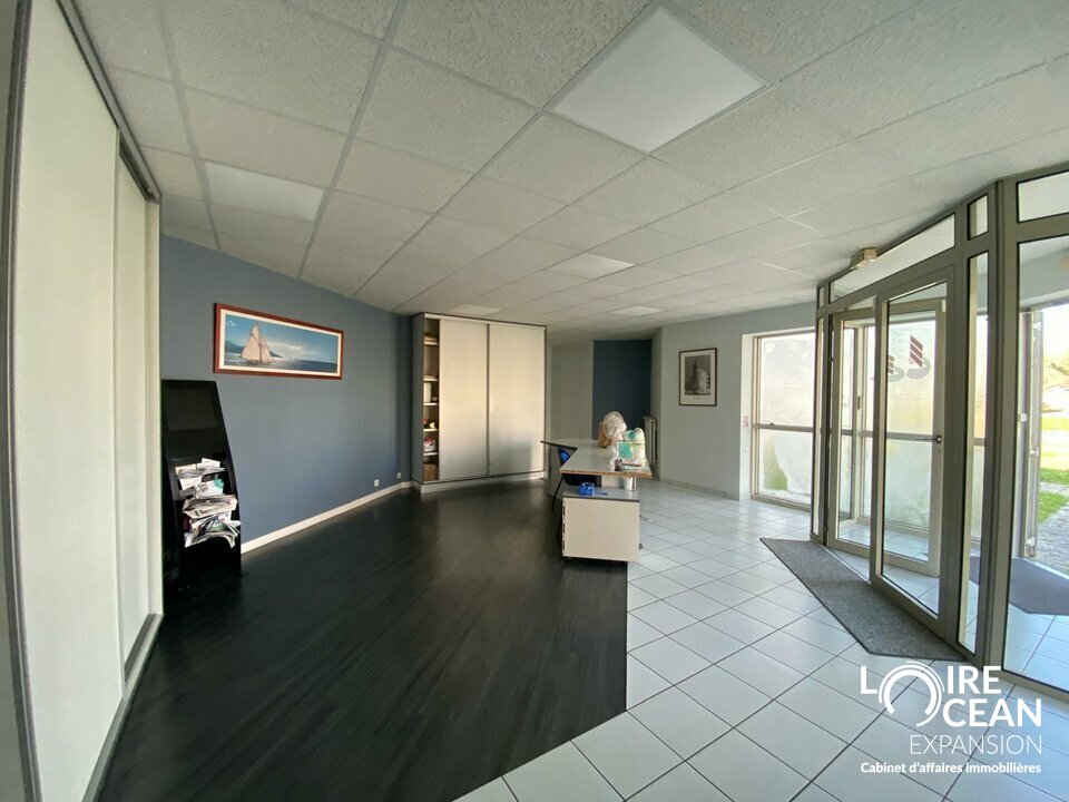 LOIRE OCEAN TRANSACTIONS LOCATION-BUREAUX-SAINTE_LUCE_SUR_LOIRE-44