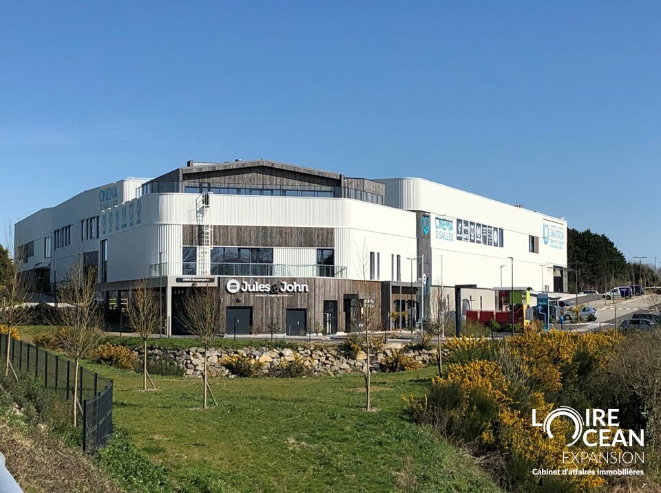 LOIRE OCEAN TRANSACTIONS LOCATION-LOCAL COMMERCIAL-PORNIC-44