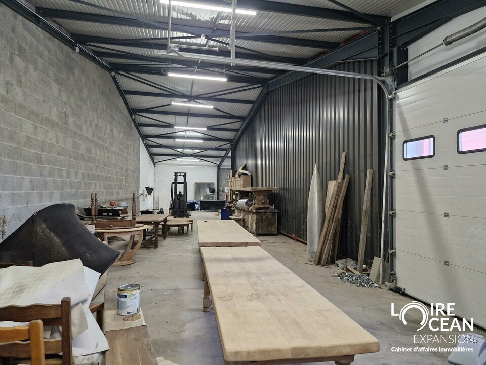 LOIRE OCEAN TRANSACTIONS LOCATION-LOCAL D'ACTIVITE-SAINT_HILAIRE_DE_CHALEONS-44