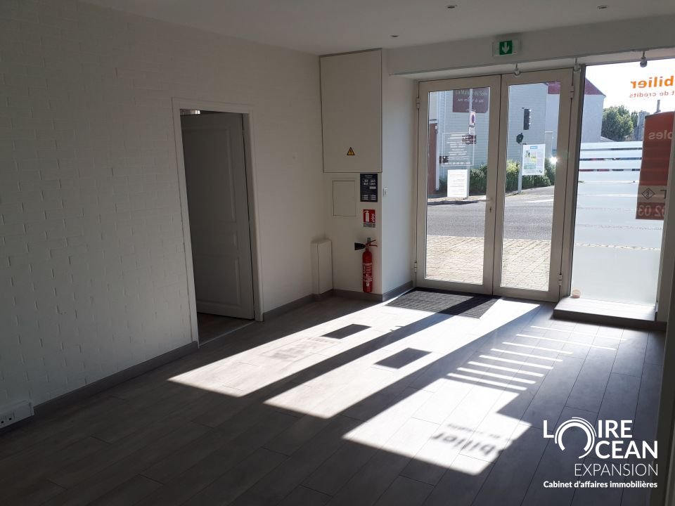 LOIRE OCEAN TRANSACTIONS LOCATION-LOCAL COMMERCIAL-NANTES-44