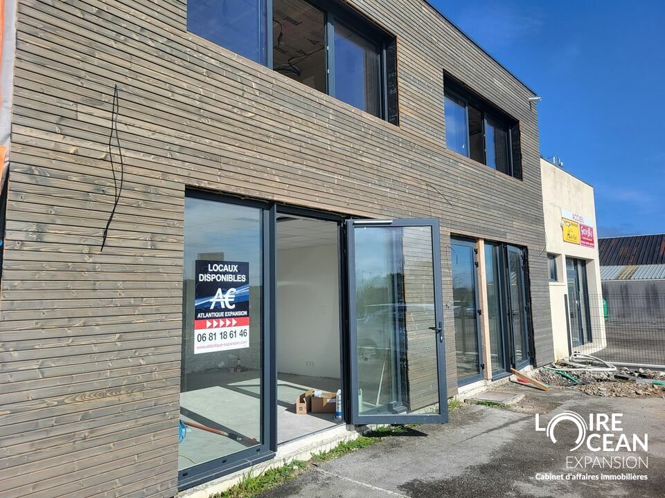 LOIRE OCEAN TRANSACTIONS LOCATION-LOCAL COMMERCIAL-PORNIC-44