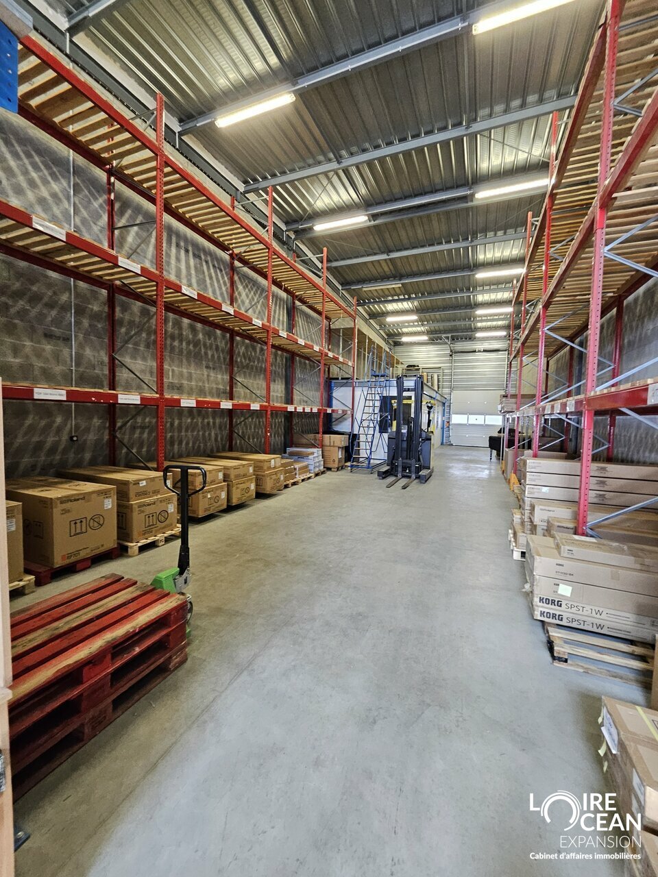 LOIRE OCEAN TRANSACTIONS LOCATION-LOCAL D'ACTIVITE-SAINT_HERBLAIN-44