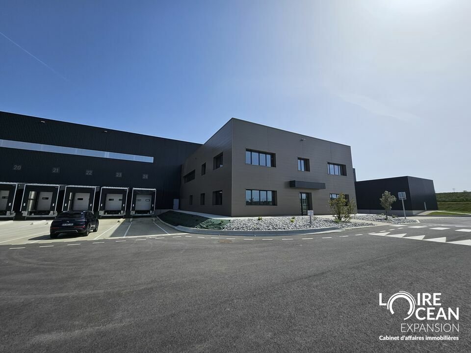 LOIRE OCEAN TRANSACTIONS LOCATION-ENTREPOT-SAINT-JEAN-D'HERMINE-85