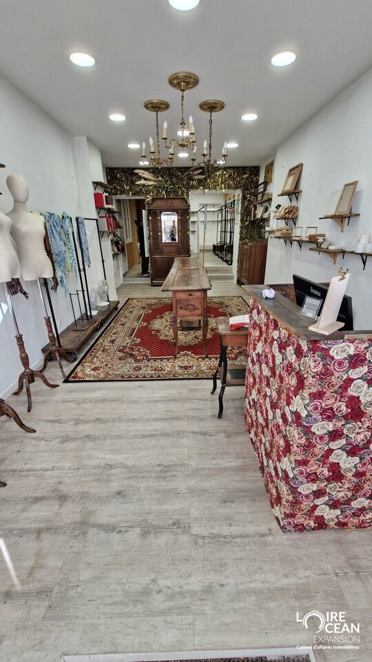 LOIRE OCEAN TRANSACTIONS CESSION-LOCAL COMMERCIAL-LA_BAULE_ESCOUBLAC-44