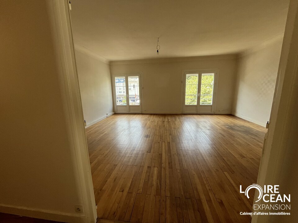 LOIRE OCEAN TRANSACTIONS LOCATION-BUREAUX-LA_BAULE_ESCOUBLAC-44