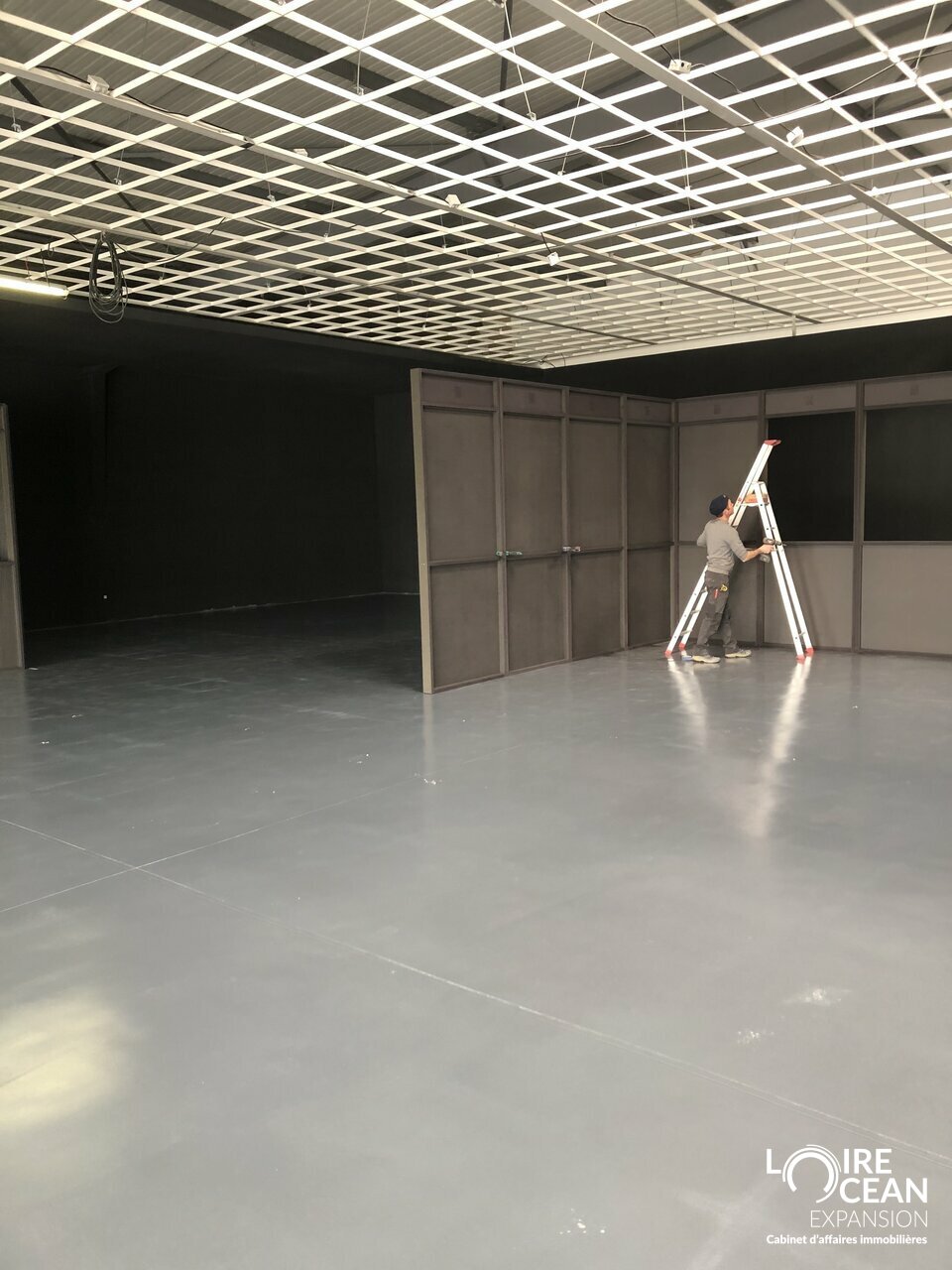 LOIRE OCEAN TRANSACTIONS LOCATION-LOCAL COMMERCIAL-CHOLET-49