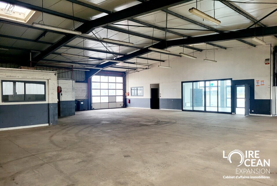 LOIRE OCEAN TRANSACTIONS LOCATION-LOCAL D'ACTIVITE-SAINT_PERE_EN_RETZ-44