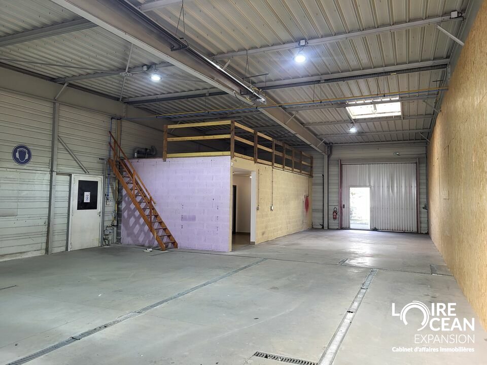 LOIRE OCEAN TRANSACTIONS LOCATION-LOCAL D'ACTIVITE-CHAUMES_EN_RETZ-44