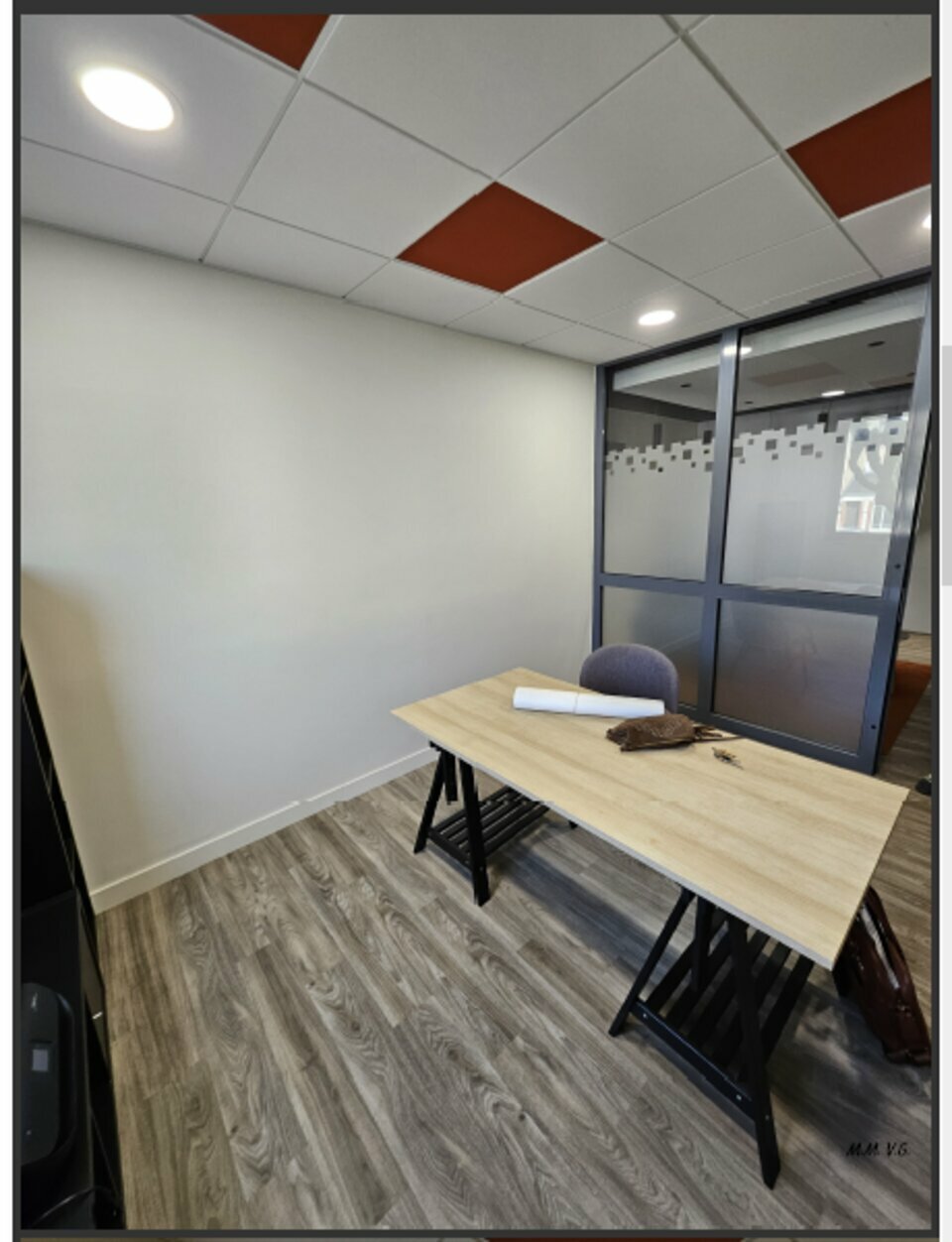 LOIRE OCEAN TRANSACTIONS LOCATION-BUREAUX-LA_ROCHE-SUR-YON-85
