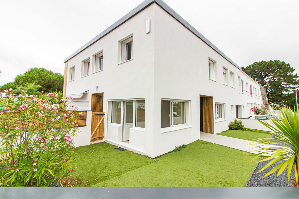 LOIRE OCEAN TRANSACTIONS LOCATION-LOCAL COMMERCIAL-LA_BAULE-ESCOUBLAC-44