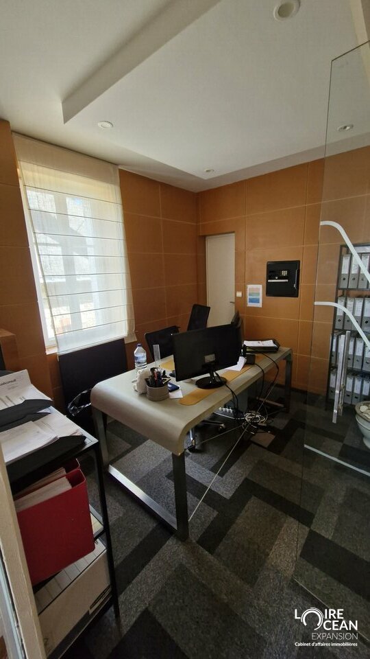 LOIRE OCEAN TRANSACTIONS LOCATION-BUREAUX-LA_BAULE_ESCOUBLAC-44