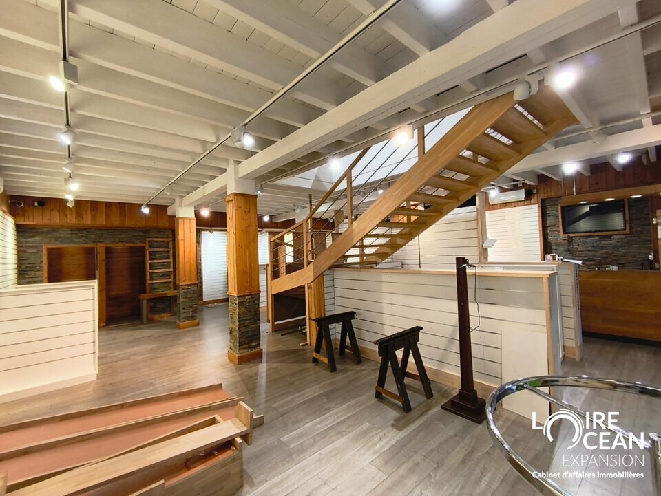 LOIRE OCEAN TRANSACTIONS LOCATION-LOCAL COMMERCIAL-SAINT_SEBASTIEN_SUR_LOIRE-44