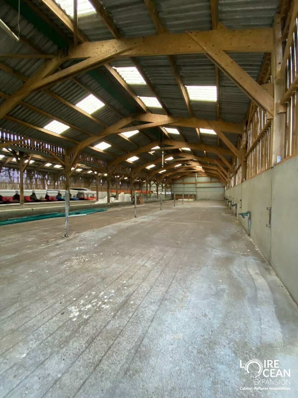 LOIRE OCEAN TRANSACTIONS VENTE-LOCAL D'ACTIVITE-NANTES-44