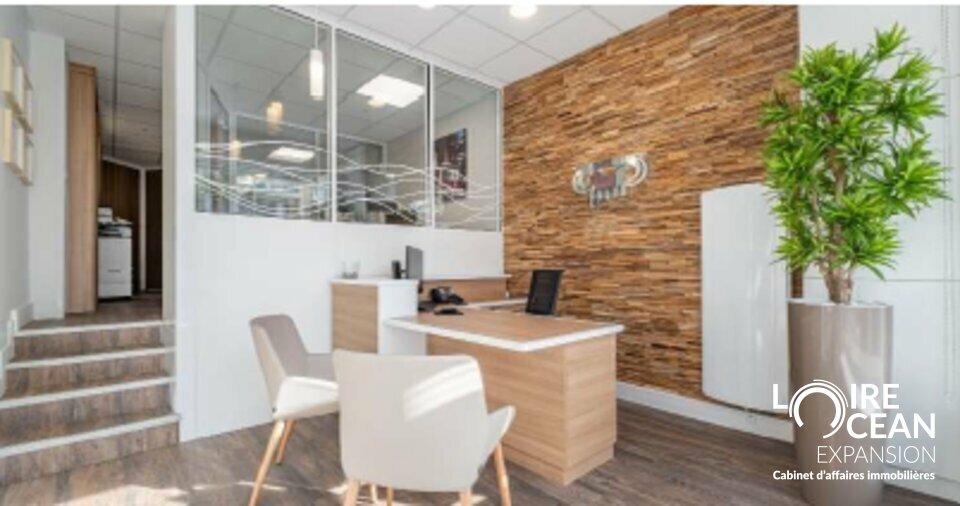 LOIRE OCEAN TRANSACTIONS LOCATION-LOCAL COMMERCIAL-LA_BAULE-ESCOUBLAC-44