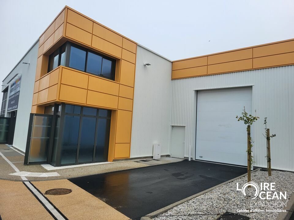 LOIRE OCEAN TRANSACTIONS LOCATION-LOCAL COMMERCIAL-PORNIC-44