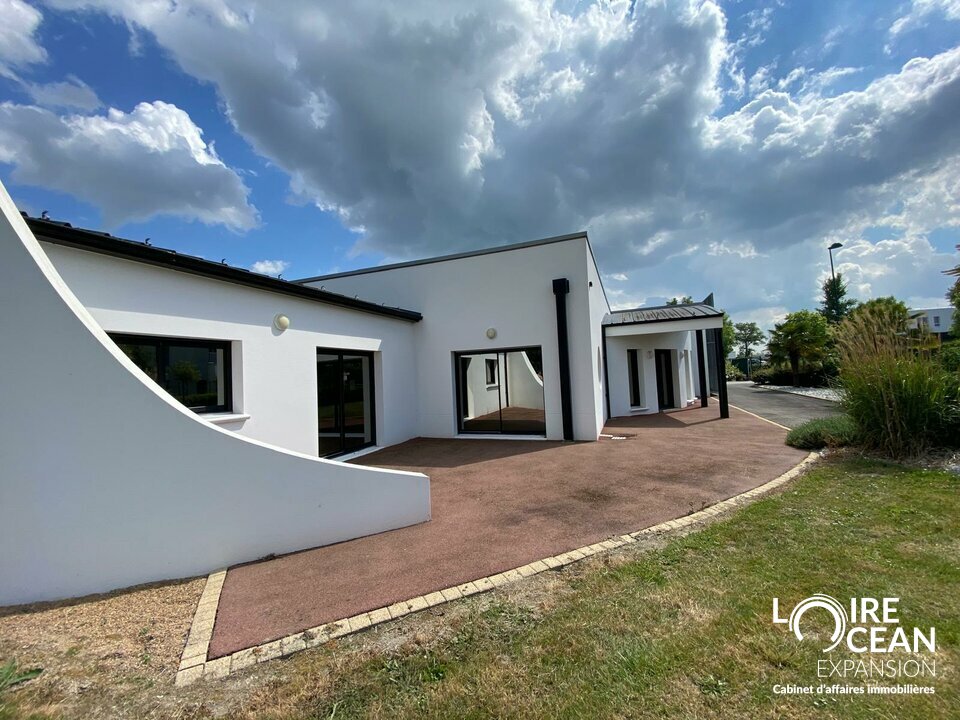 LOIRE OCEAN TRANSACTIONS VENTE-LOCAL D'ACTIVITE-NANTES-44