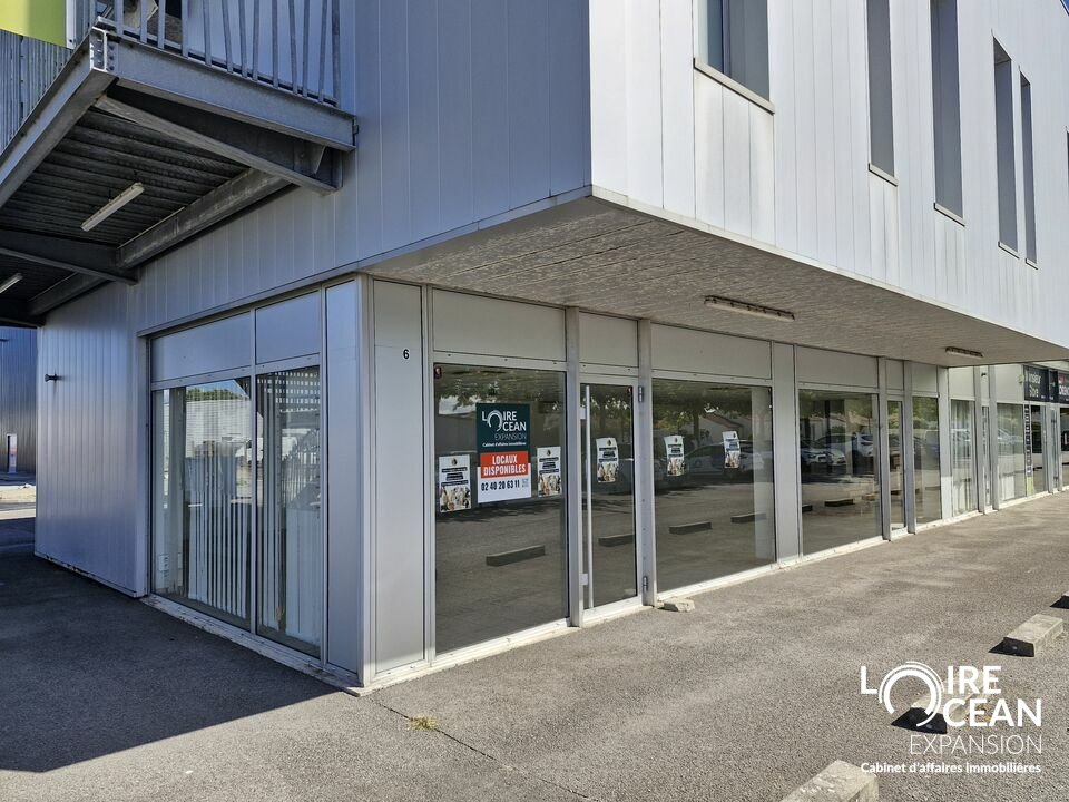 LOIRE OCEAN TRANSACTIONS LOCATION-LOCAL COMMERCIAL-PORNIC-44