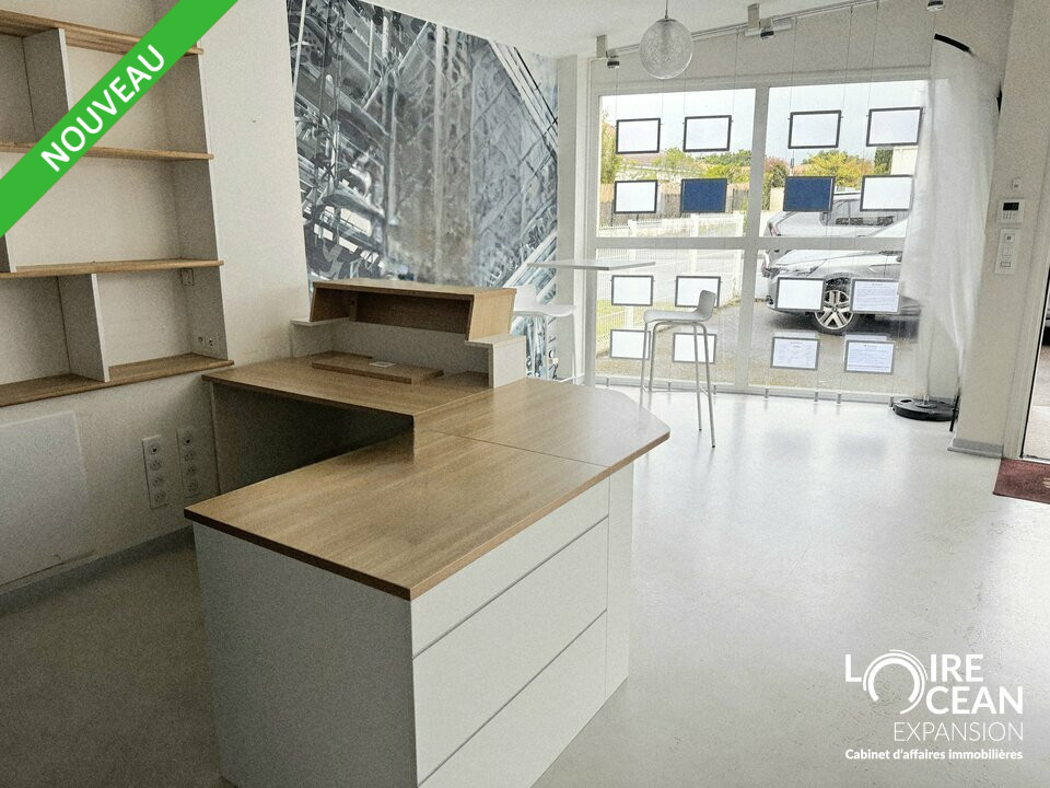 LOIRE OCEAN TRANSACTIONS LOCATION-LOCAL COMMERCIAL-PORNIC-44