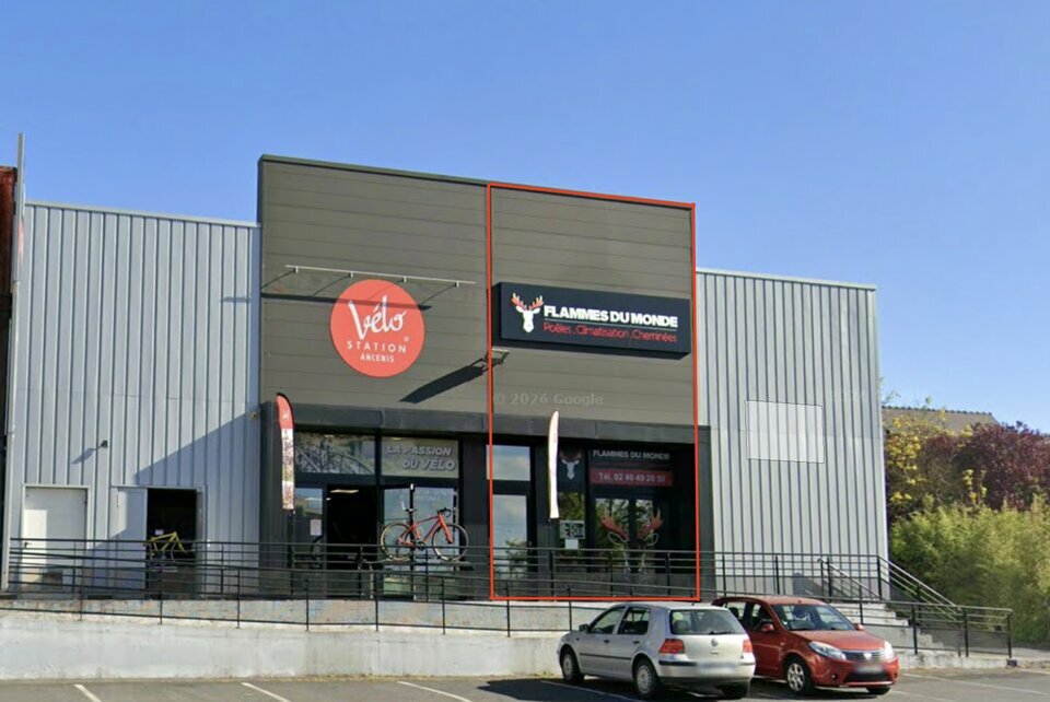 LOIRE OCEAN TRANSACTIONS LOCATION-LOCAL COMMERCIAL-ANCENIS-SAINT-GEREON-44