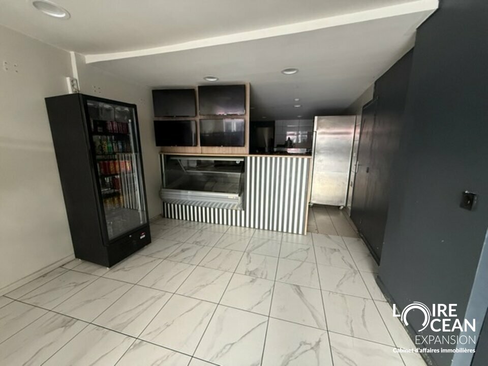 LOIRE OCEAN TRANSACTIONS LOCATION-LOCAL COMMERCIAL-LA_ROCHE_SUR_YON-85