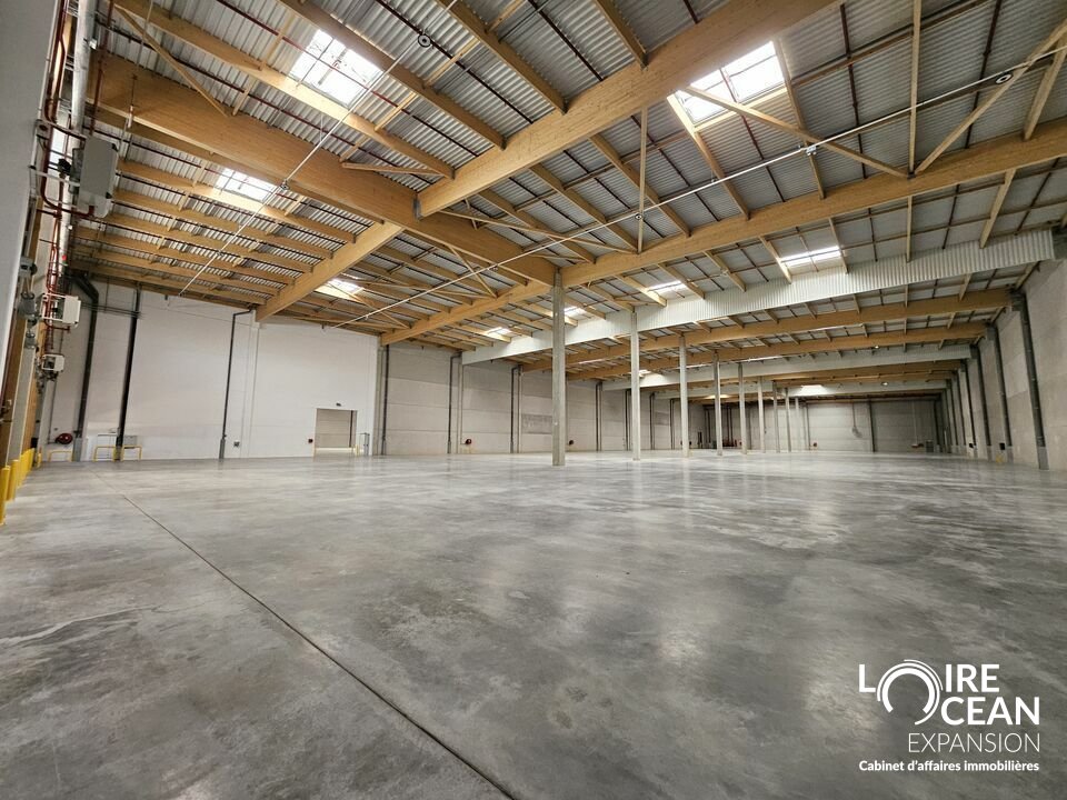 LOIRE OCEAN TRANSACTIONS LOCATION-ENTREPOT-SAINT-JEAN-D'HERMINE-85