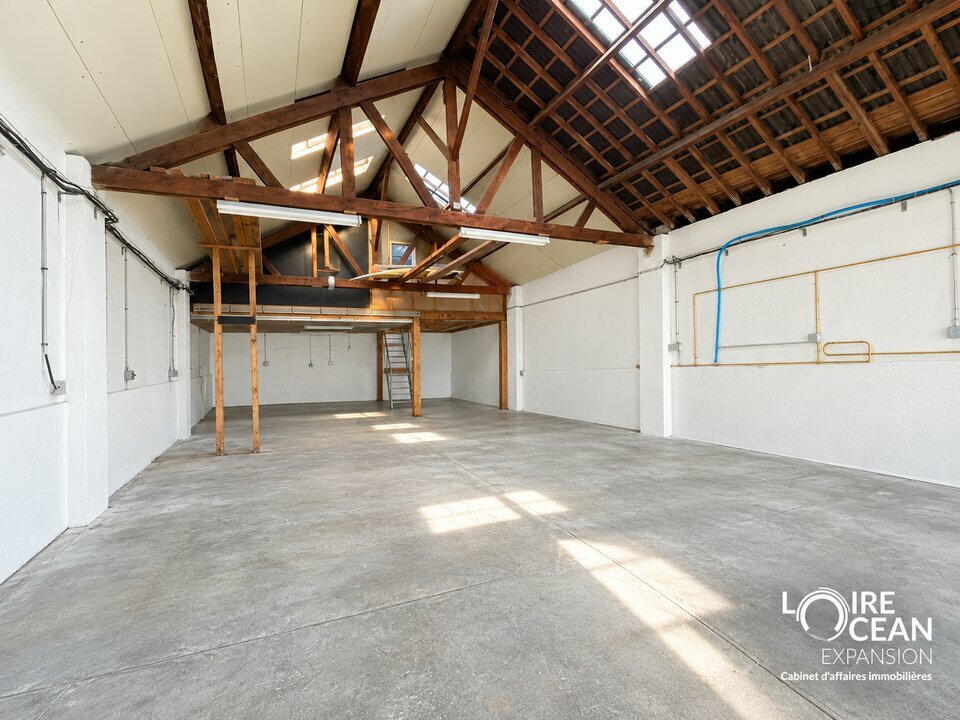 LOIRE OCEAN TRANSACTIONS LOCATION-LOCAL D'ACTIVITE-NANTES-44
