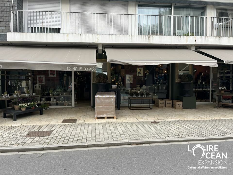 LOIRE OCEAN TRANSACTIONS LOCATION-LOCAL COMMERCIAL-LA_BAULE_ESCOUBLAC-44