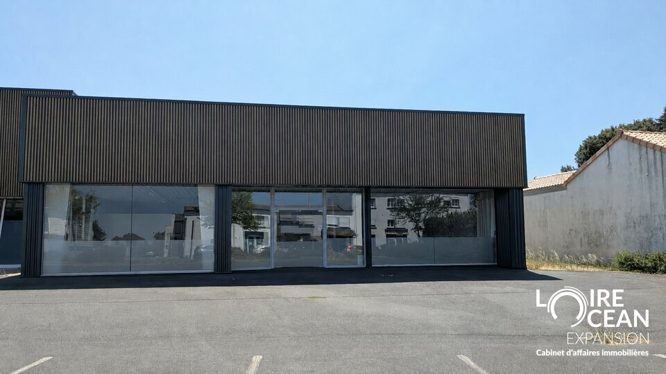 LOIRE OCEAN TRANSACTIONS LOCATION-LOCAL COMMERCIAL-CHOLET-49