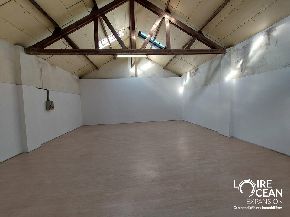 LOIRE OCEAN TRANSACTIONS LOCATION-LOCAL D'ACTIVITE-NANTES-44